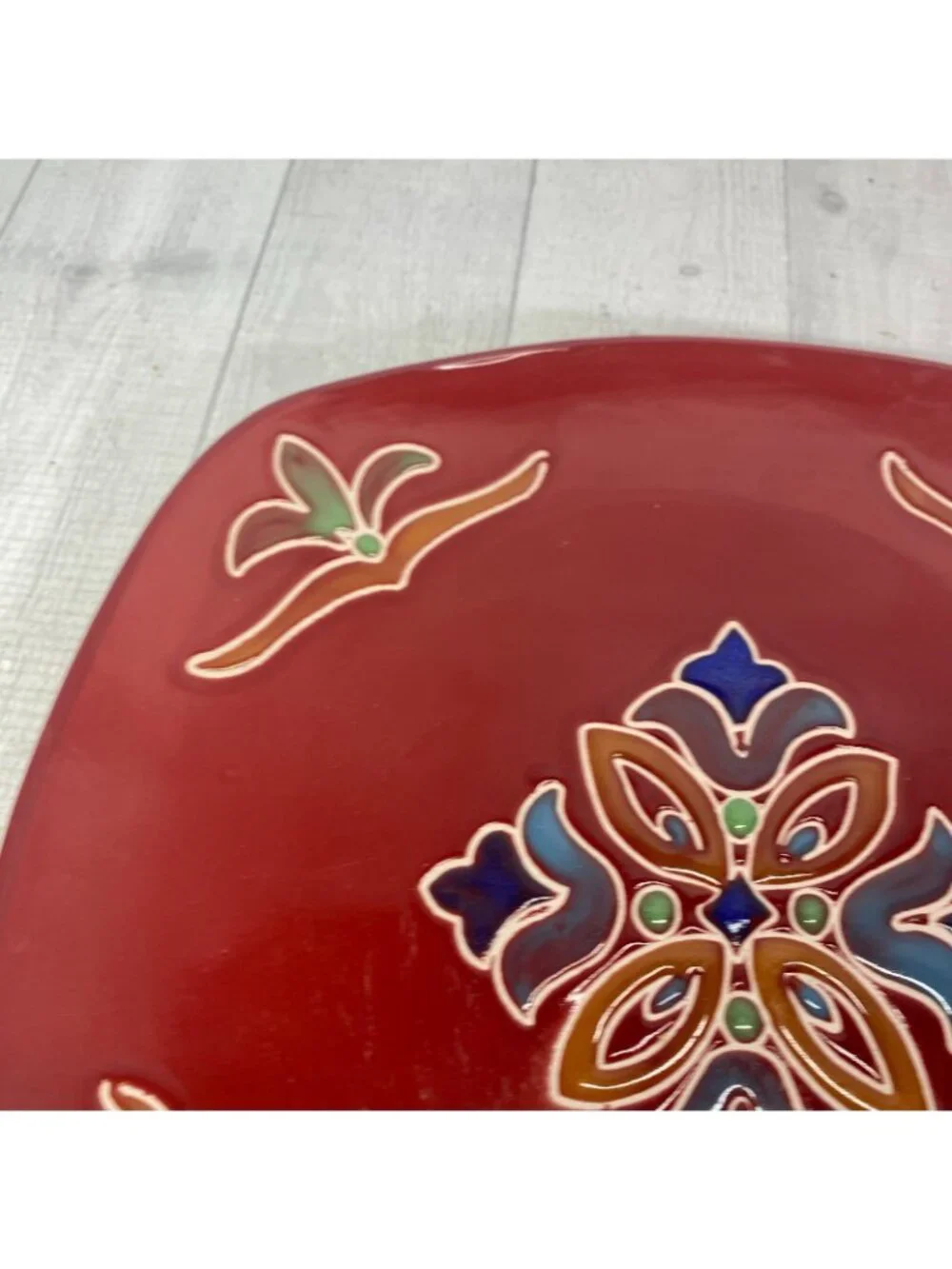 Better Homes & Gardens MEDALLION Floral Red Square Stoneware Dinner Plate Set 3